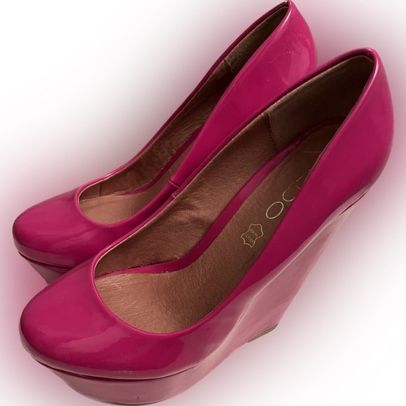 Women’s Heels Pumps - Pink, Size 5 - Picture 3 of 3